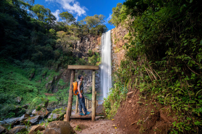 Cachoeira Da Fonte Jimmy Palhano Na Estrada Tilhas E Cachoeiras